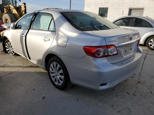 2T1BU4EE6DC003487 - 2013 TOYOTA COROLLA BASE SILVER photo 2