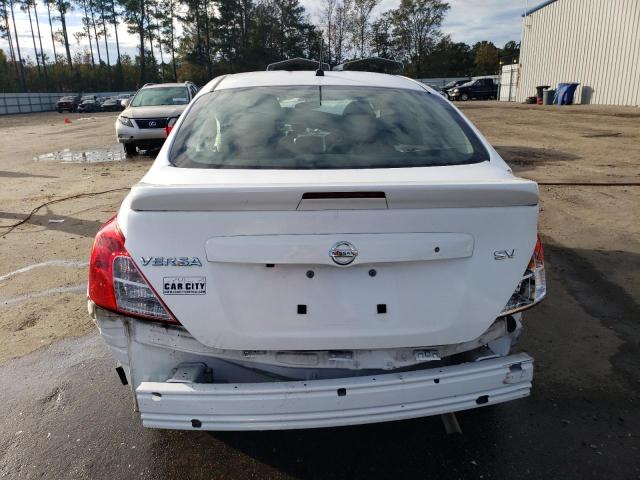 3N1CN7AP1JL877977 - 2018 NISSAN VERSA S WHITE photo 6