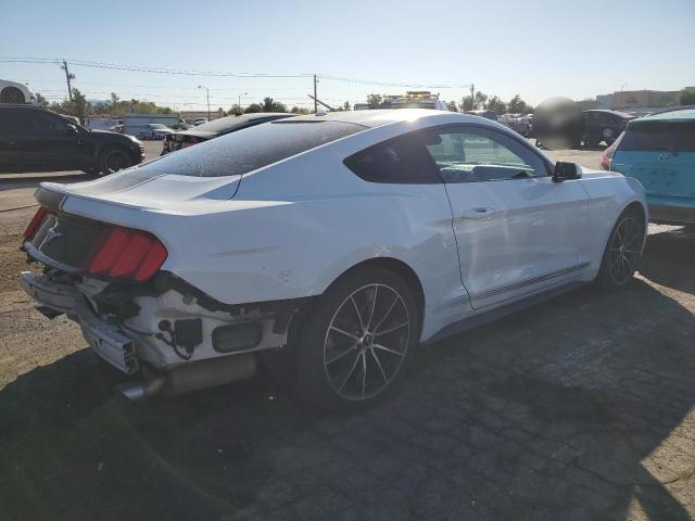 1FA6P8TH4G5228804 - 2016 FORD MUSTANG WHITE photo 3