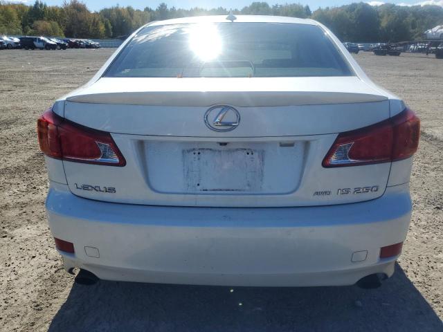 JTHCK262395034136 - 2009 LEXUS IS 250 WHITE photo 6