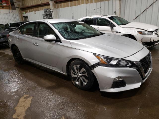 1N4BL4BV1KC211618 - 2019 NISSAN ALTIMA S SILVER photo 4