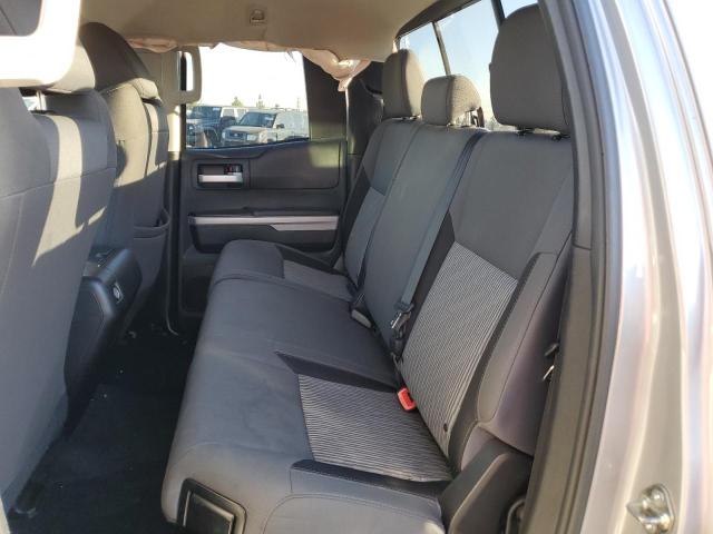 5TFRY5F10GX210158 - 2016 TOYOTA TUNDRA DOUBLE CAB SR/SR5 SILVER photo 10