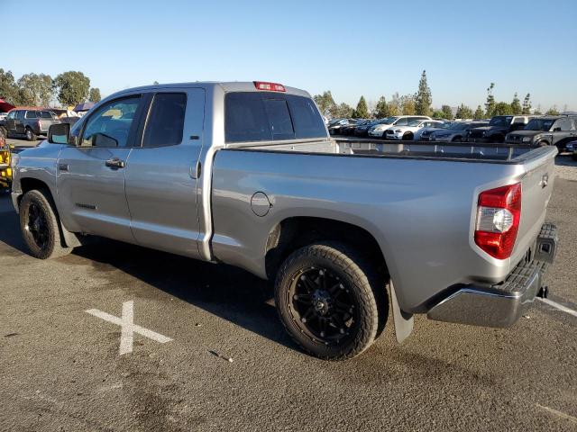 5TFRY5F10GX210158 - 2016 TOYOTA TUNDRA DOUBLE CAB SR/SR5 SILVER photo 2