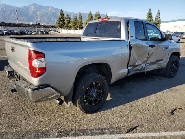 5TFRY5F10GX210158 - 2016 TOYOTA TUNDRA DOUBLE CAB SR/SR5 SILVER photo 3