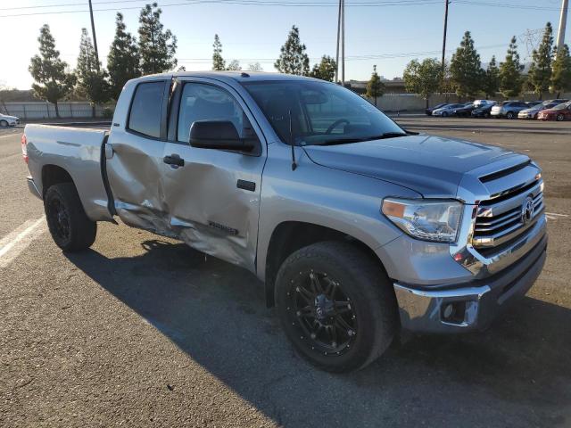 5TFRY5F10GX210158 - 2016 TOYOTA TUNDRA DOUBLE CAB SR/SR5 SILVER photo 4