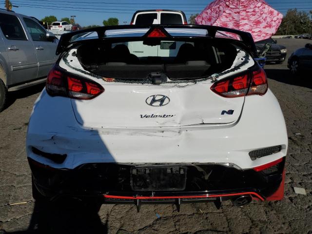 KMHT36AH4NU012143 - 2022 HYUNDAI VELOSTER N WHITE photo 6