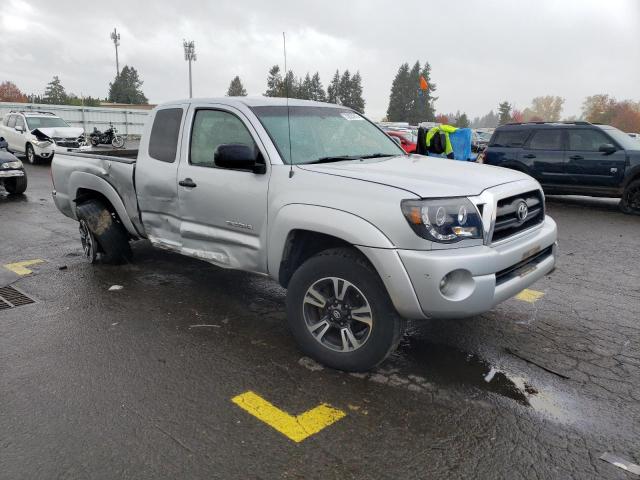 5TETU62N65Z029619 - 2005 TOYOTA TACOMA PRERUNNER ACCESS CAB SILVER photo 4