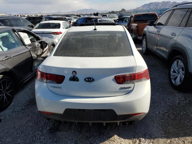 KNAFU6A2XA5187976 - 2010 KIA FORTE EX WHITE photo 6