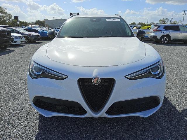 ZASPAJAN2M7D08836 - 2021 ALFA ROMEO STELVIO SPORT თეთრი ფოტო 5