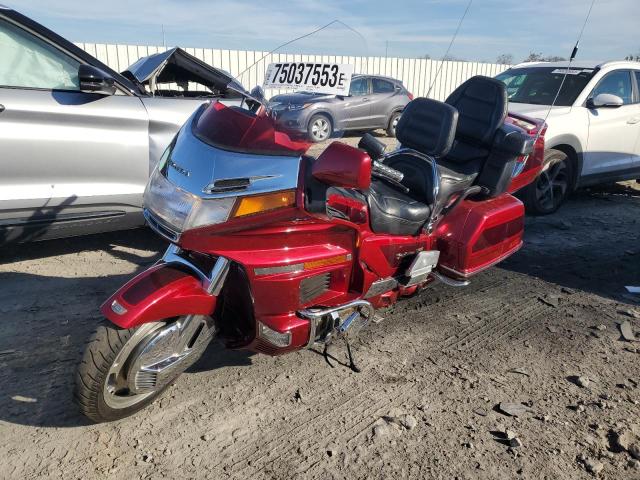 1HFSC2231VA902943 - 1997 HONDA GL1500 SE12 RED photo 2