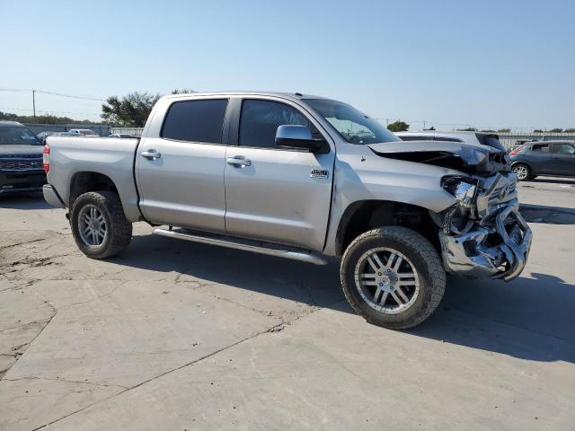 5TFAW5F15EX361898 - 2014 TOYOTA TUNDRA CREWMAX PLATINUM 银色 照片 4