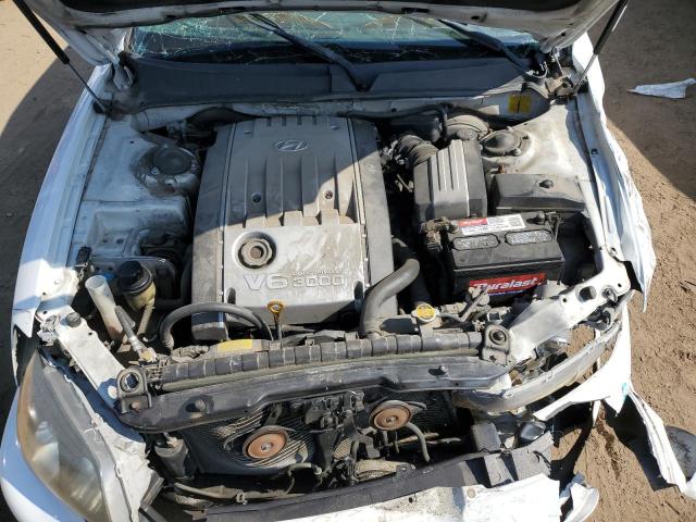 KMHFU45D51A153238 - 2001 HYUNDAI XG 300 WHITE photo 11