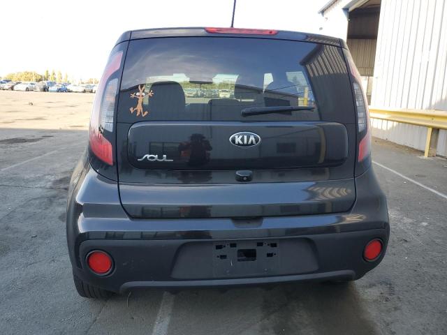 KNDJN2A27H7474385 - 2017 KIA SOUL BLACK photo 6