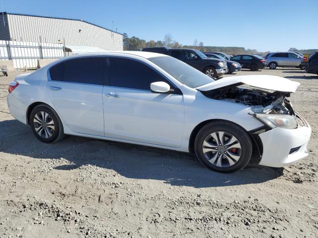 1HGCR2F37DA107080 - 2013 HONDA ACCORD LX WHITE photo 4