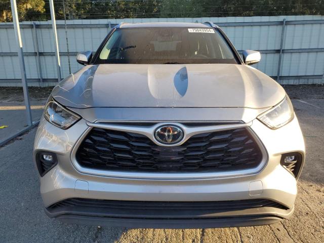 5TDGZRAH1LS509626 - 2020 TOYOTA HIGHLANDER XLE Gümüş foto 5