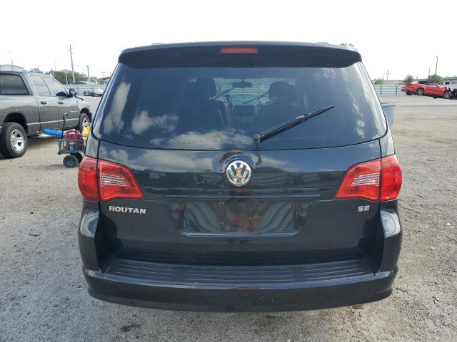 2C4RVABG3CR391809 - 2012 VOLKSWAGEN ROUTAN SE BLACK photo 6