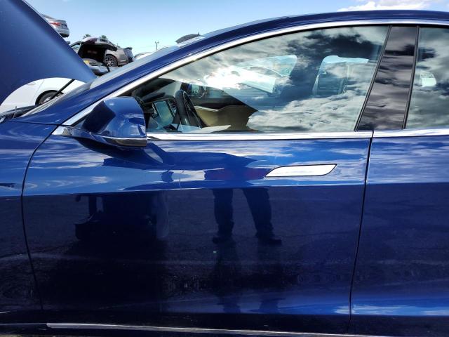 5YJSA1E26GF152818 - 2016 TESLA MODEL S ლურჯი ფოტო 7