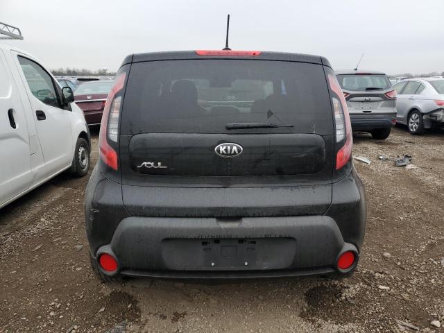 KNDJN2A20G7315996 - 2016 KIA SOUL BLACK photo 6