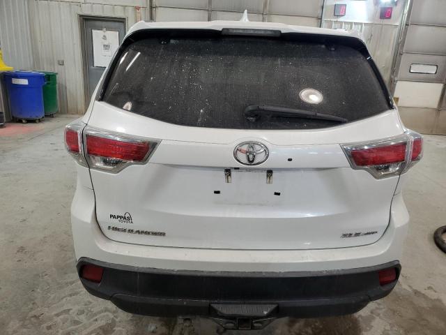 5TDJKRFH3GS268743 - 2016 TOYOTA HIGHLANDER XLE WHITE photo 6