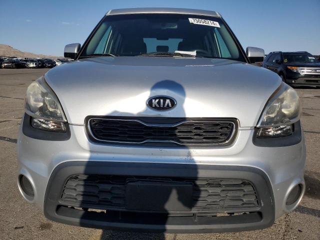 KNDJT2A53D7766318 - 2013 KIA SOUL SILVER photo 5