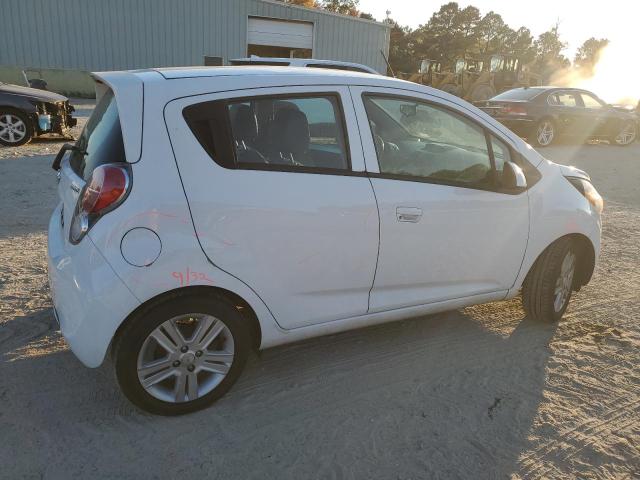 KL8CD6S94EC415627 - 2014 CHEVROLET SPARK 1LT WHITE photo 3