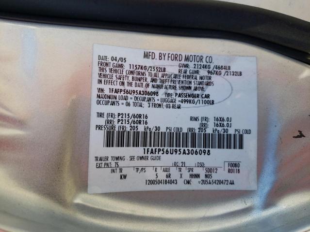 1FAFP56U95A306098 - 2005 FORD TAURUS SEL SILVER photo 12