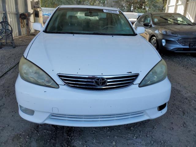 JTDBF32K660170220 - 2006 TOYOTA CAMRY LE WHITE photo 5