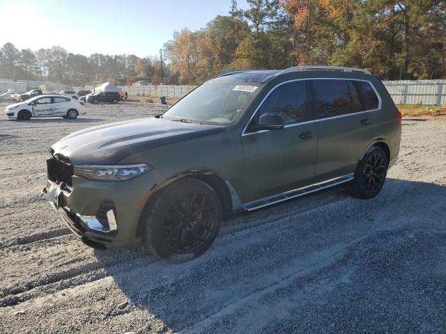 5UXCW2C09L9B42108 - 2020 BMW X7 XDRIVE40I GREEN photo 1