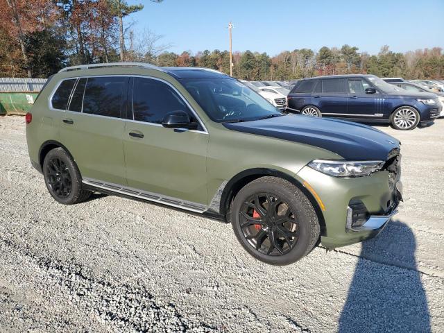 5UXCW2C09L9B42108 - 2020 BMW X7 XDRIVE40I GREEN photo 4