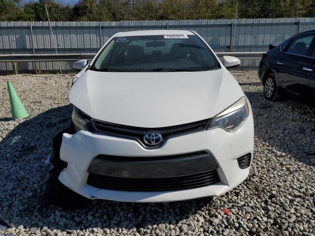 5YFBURHE3FP226016 - 2015 TOYOTA COROLLA L WHITE photo 5