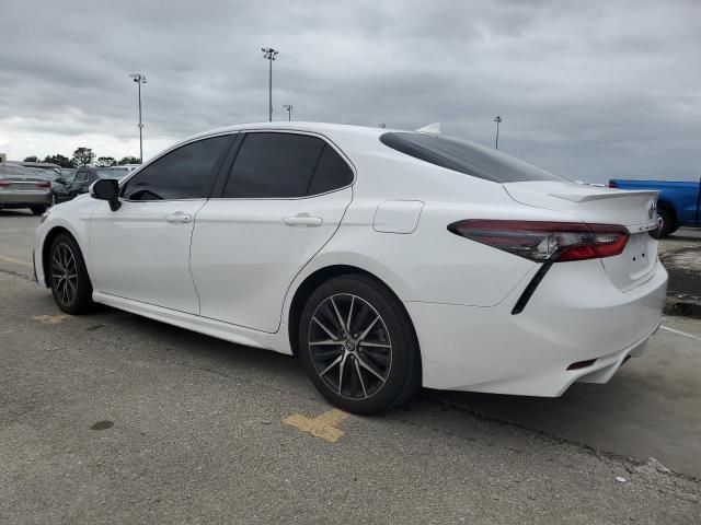 4T1G11AK4RU889775 - 2024 TOYOTA CAMRY SE NIGHT SHADE WHITE photo 2