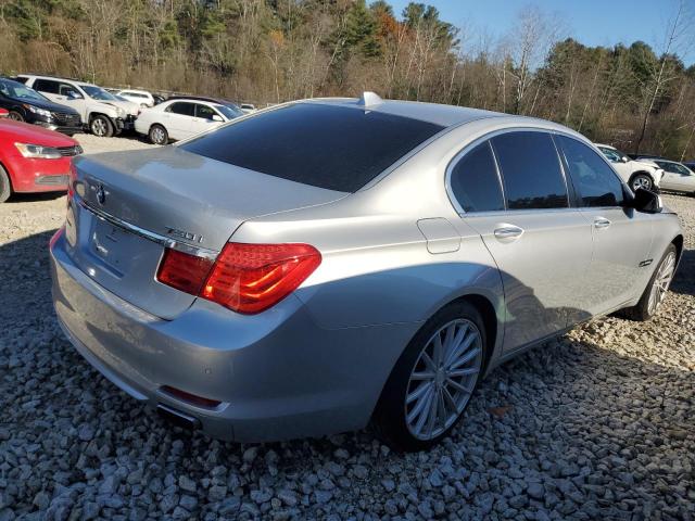 WBAKC6C55ACL67712 - 2010 BMW 750 I XDRIVE WHITE photo 3