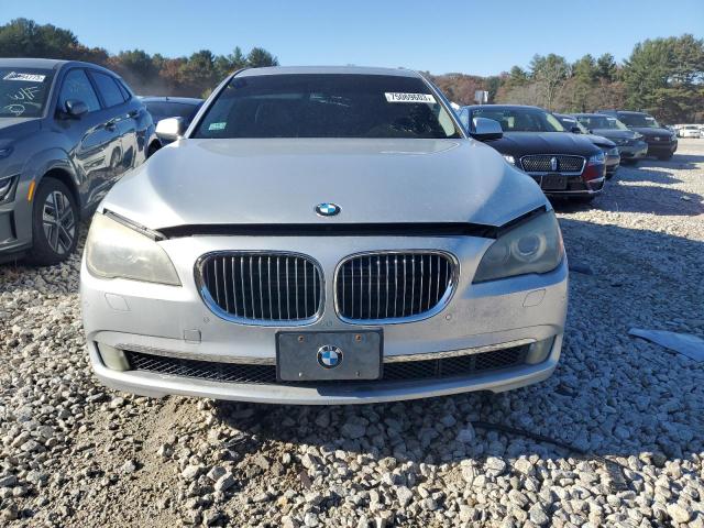 WBAKC6C55ACL67712 - 2010 BMW 750 I XDRIVE WHITE photo 5