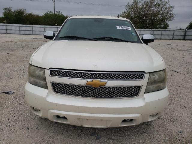 1GNFC16078R200970 - 2008 CHEVROLET SUBURBAN C1500  LS WHITE photo 5