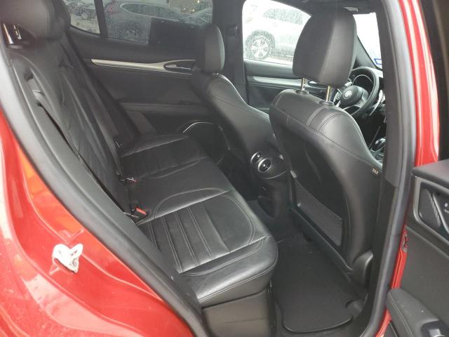 ZASFAKNN0J7B67210 - 2018 ALFA ROMEO STELVIO TI SPORT RED photo 11