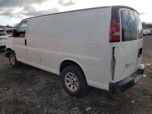 1GCSGAFX4D1109964 - 2013 CHEVROLET EXPRESS G1 WHITE photo 2