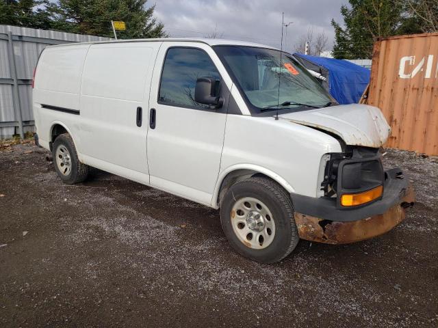 1GCSGAFX4D1109964 - 2013 CHEVROLET EXPRESS G1 WHITE photo 4