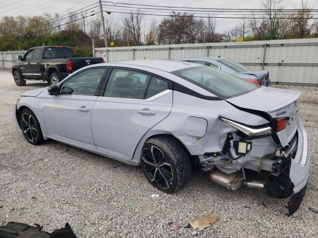 1N4BL4CV5PN333652 - 2023 NISSAN ALTIMA SR SILVER photo 2