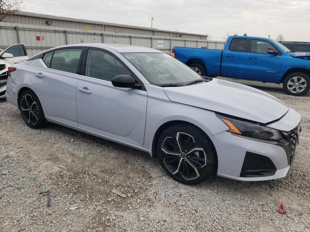 1N4BL4CV5PN333652 - 2023 NISSAN ALTIMA SR SILVER photo 4