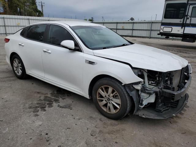 KNAGT4L30G5086472 - 2016 KIA OPTIMA LX WHITE photo 4