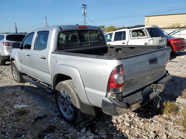 5TFJU4GN2BX010606 - 2011 TOYOTA TACOMA DOUBLE CAB PRERUNNER SILVER photo 2