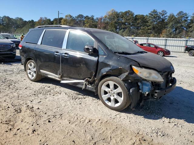 5TDXK3DC3BS113844 - 2011 TOYOTA SIENNA SPORT BLACK photo 4