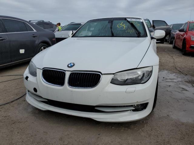 WBADW7C51BE543943 - 2011 BMW 328 I SULEV WHITE photo 5