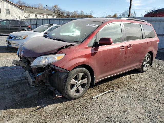 5TDKK3DC5BS064527 - 2011 TOYOTA SIENNA LE RED photo 1