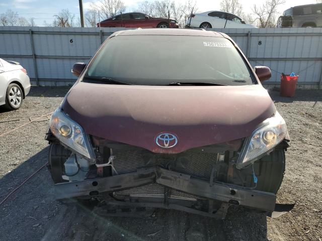 5TDKK3DC5BS064527 - 2011 TOYOTA SIENNA LE RED photo 5