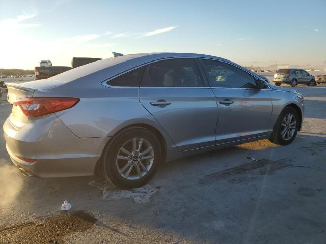 5NPE24AF0FH145545 - 2015 HYUNDAI SONATA SE SILVER photo 3