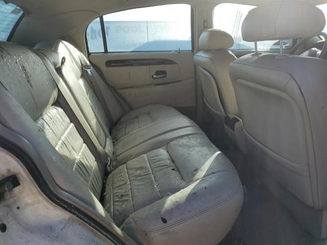 1LNHM81W11Y606933 - 2001 LINCOLN TOWN CAR EXECUTIVE WHITE photo 10