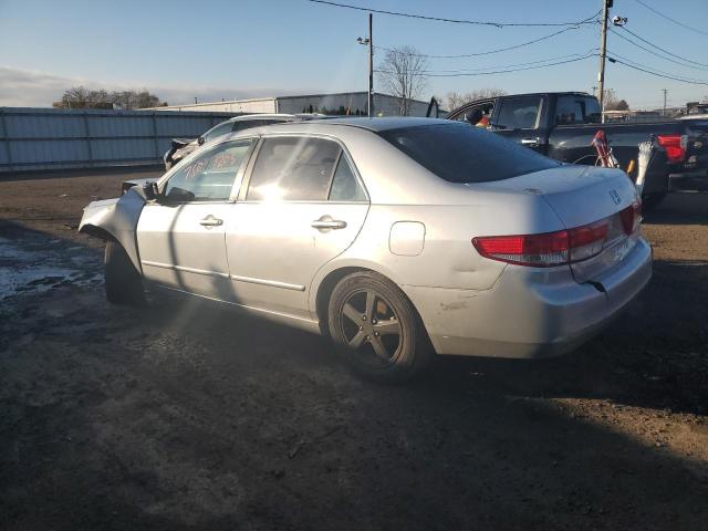 1HGCM566X3A082362 - 2003 HONDA ACCORD EX SILVER photo 2