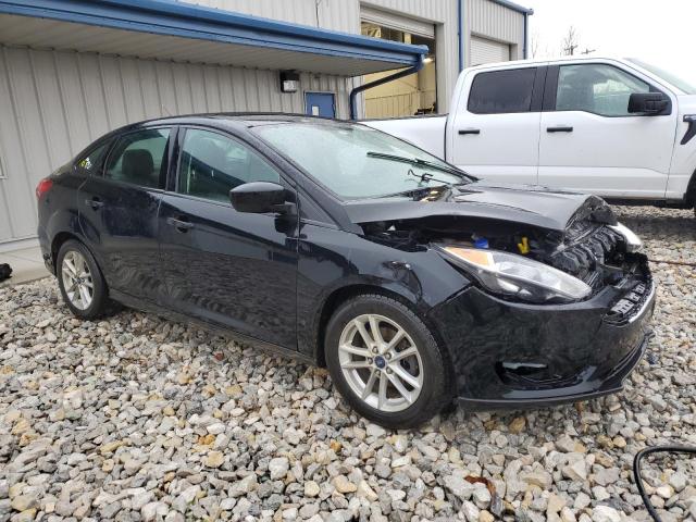 1FADP3F2XJL324313 - 2018 FORD FOCUS SE BLACK photo 4