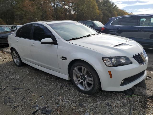 6G2ER57779L199689 - 2009 PONTIAC G8 WHITE photo 4